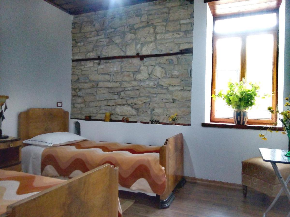 Gjirokastër Guesthouse Celo المظهر الخارجي الصورة