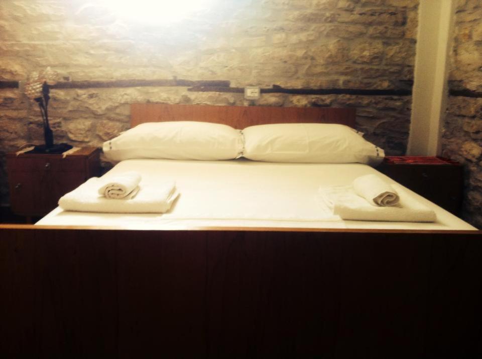 Gjirokastër Guesthouse Celo المظهر الخارجي الصورة