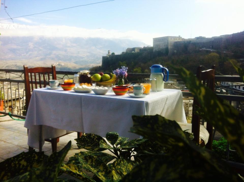 Gjirokastër Guesthouse Celo المظهر الخارجي الصورة